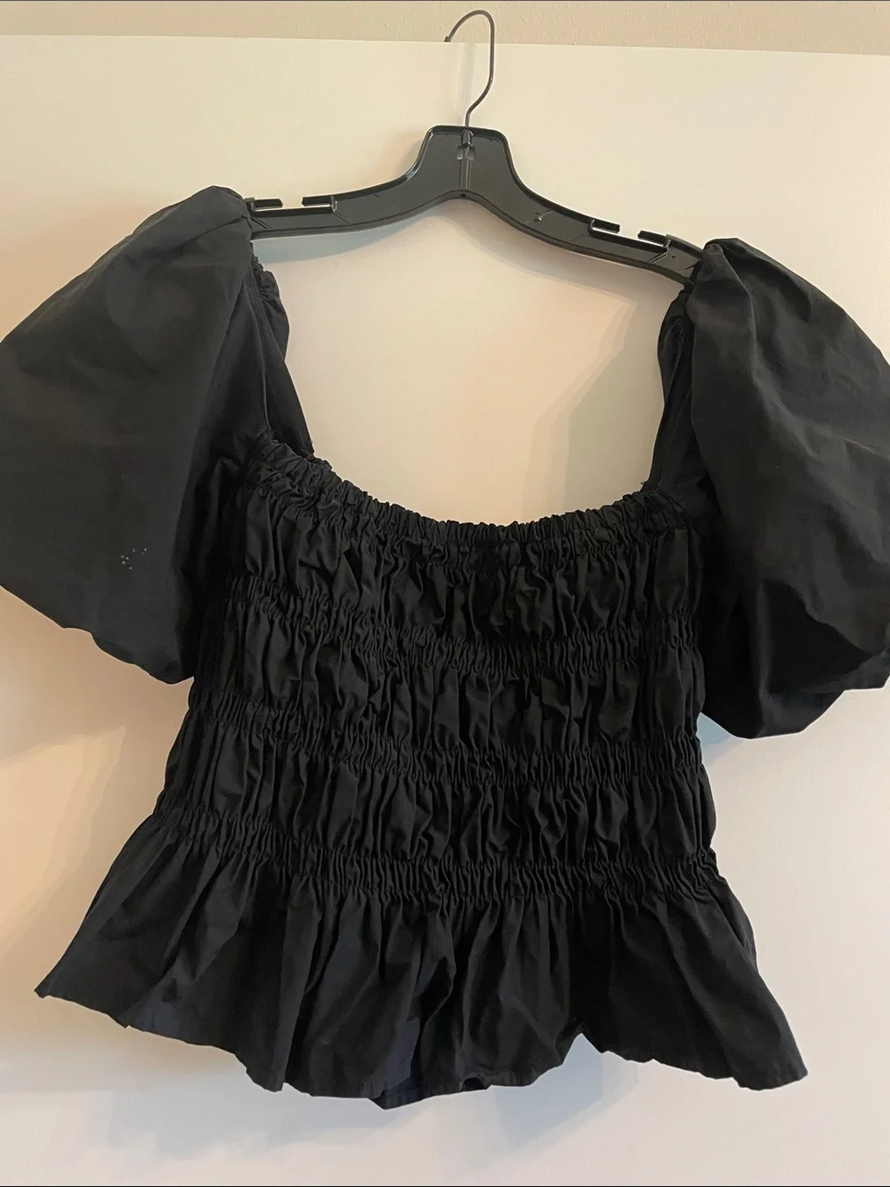 Astr Black Smocked Puff-Sleeve Crop Top